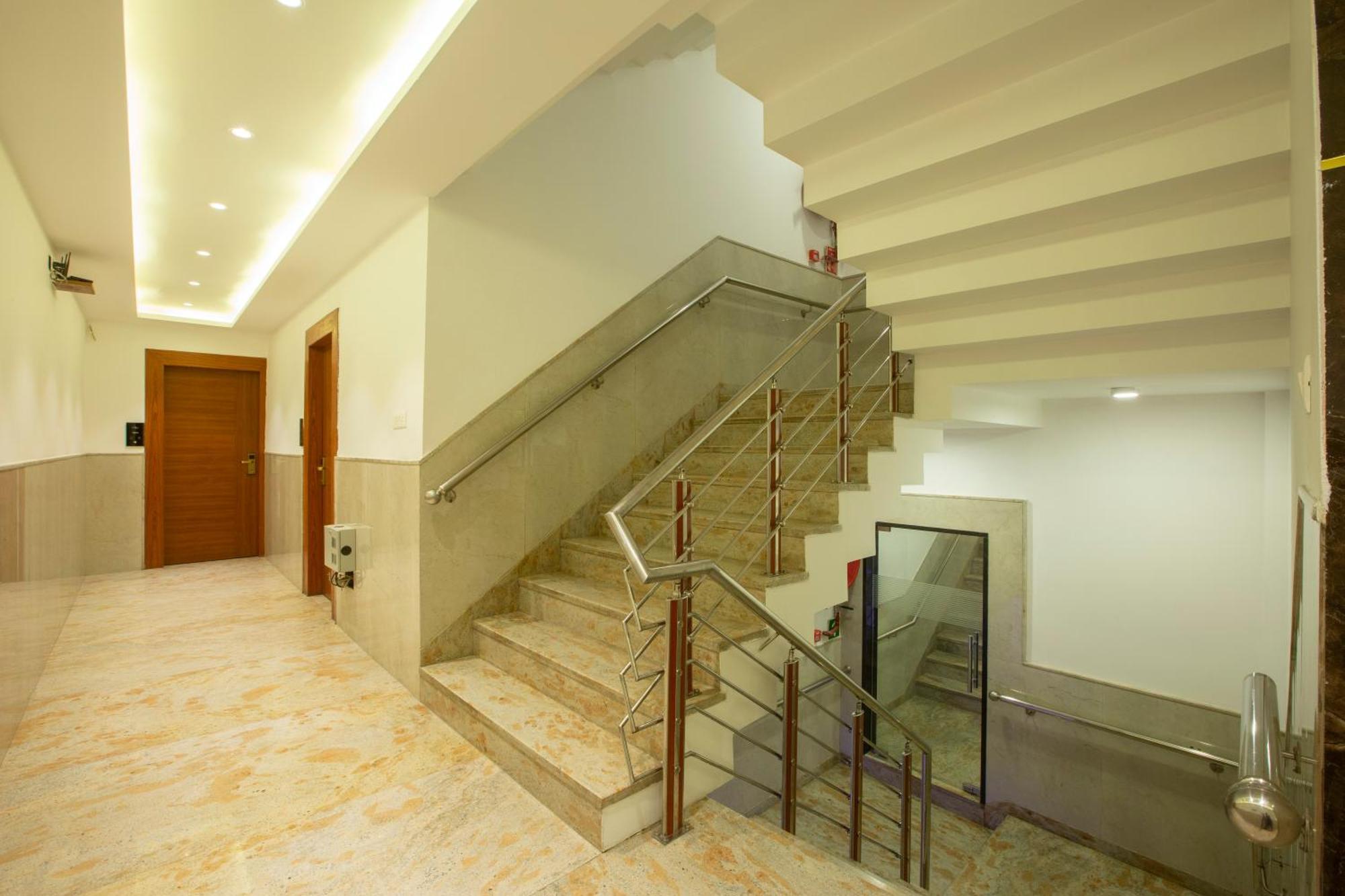 Hotel Arch Suites - Near Aerocity New Delhi Exterior photo